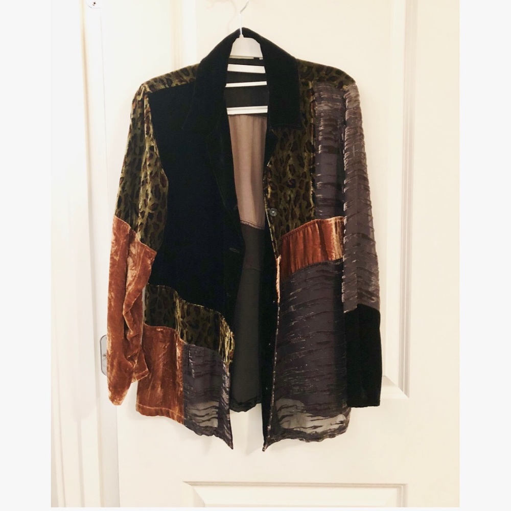 Chico’s Design -Velvet, Size 0, Lightweight Jacket